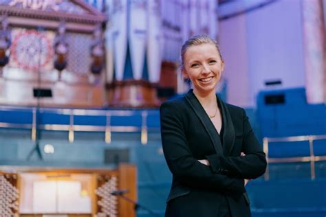 Anna Lapwood has spent the day preparing for her concert at Jim .